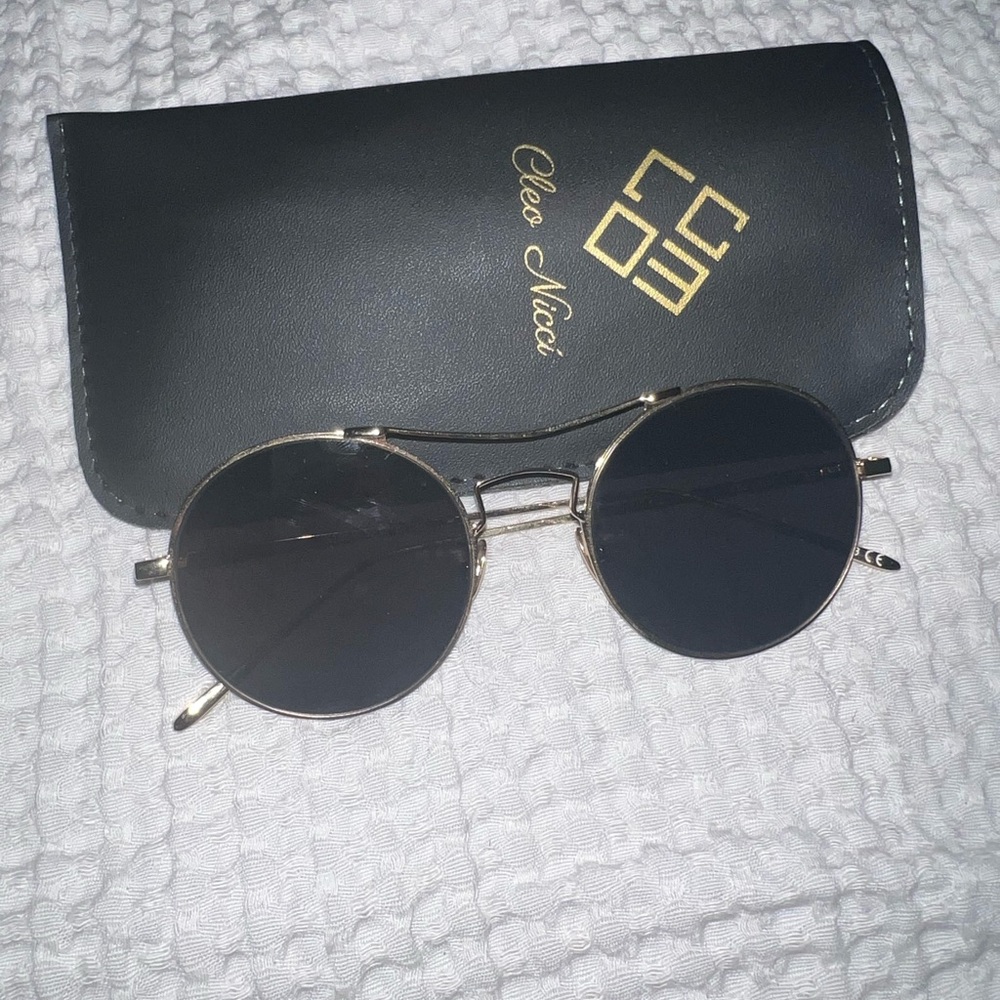 Black Round Sunglasses